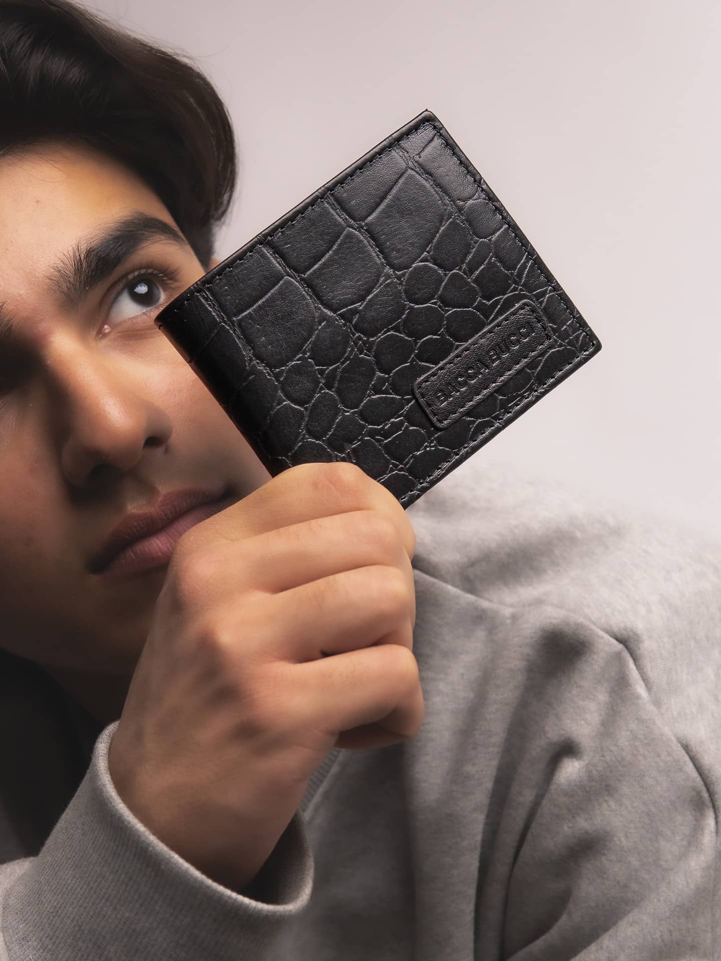 Bacca Bucci Croc-Embossed Bifold Leather Wallet for Teens & Gen Z - Image 2