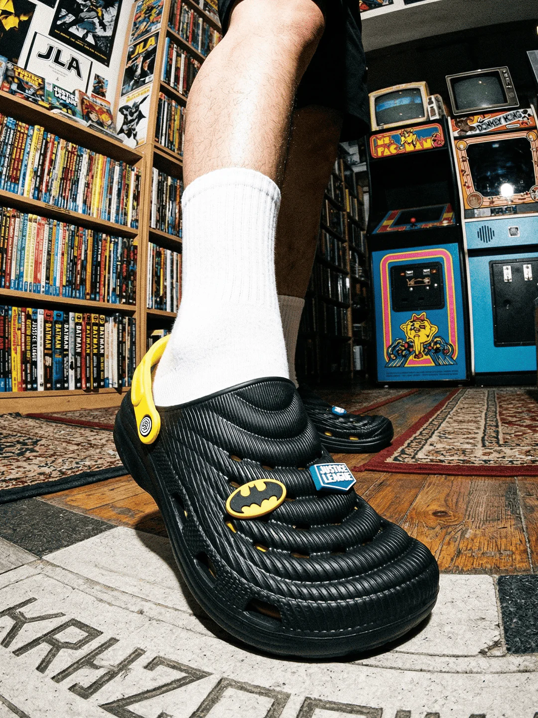 Justice League PowerGrip Clogs - Image 4