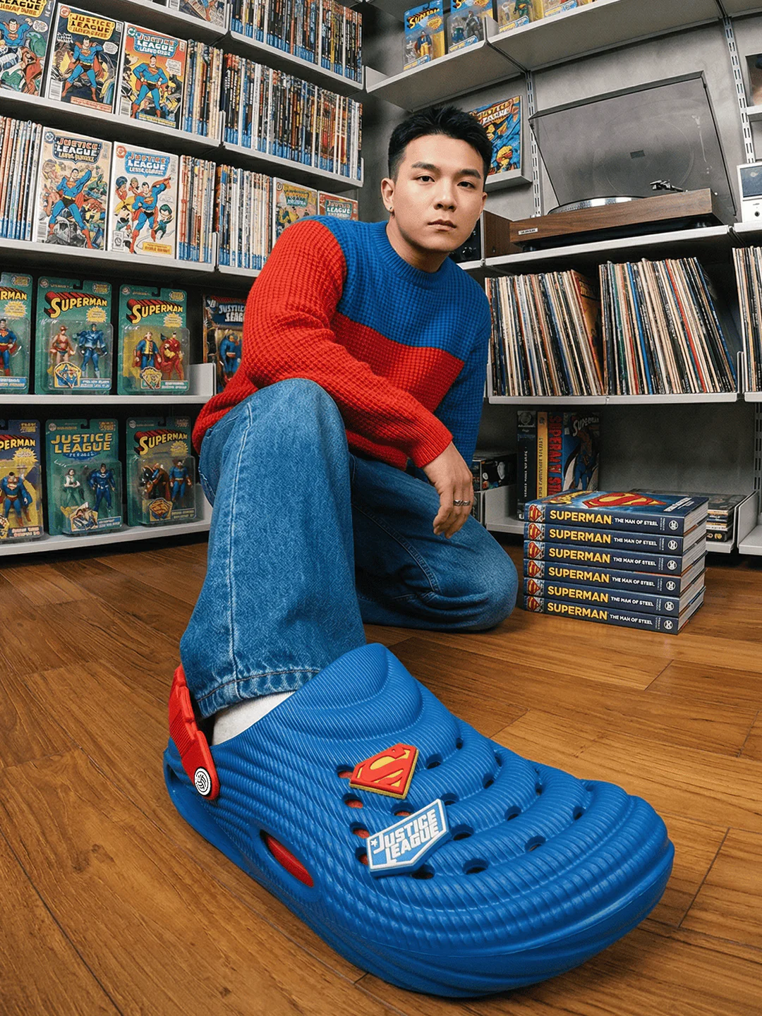 Justice League PowerGrip Clogs - Image 9