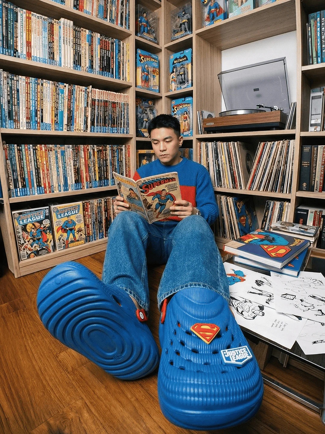 Justice League PowerGrip Clogs - Image 10