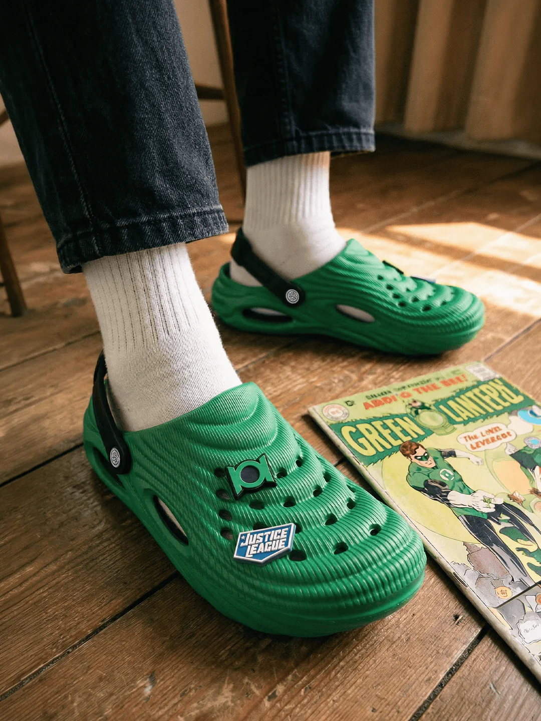 Justice League PowerGrip Clogs - Image 17