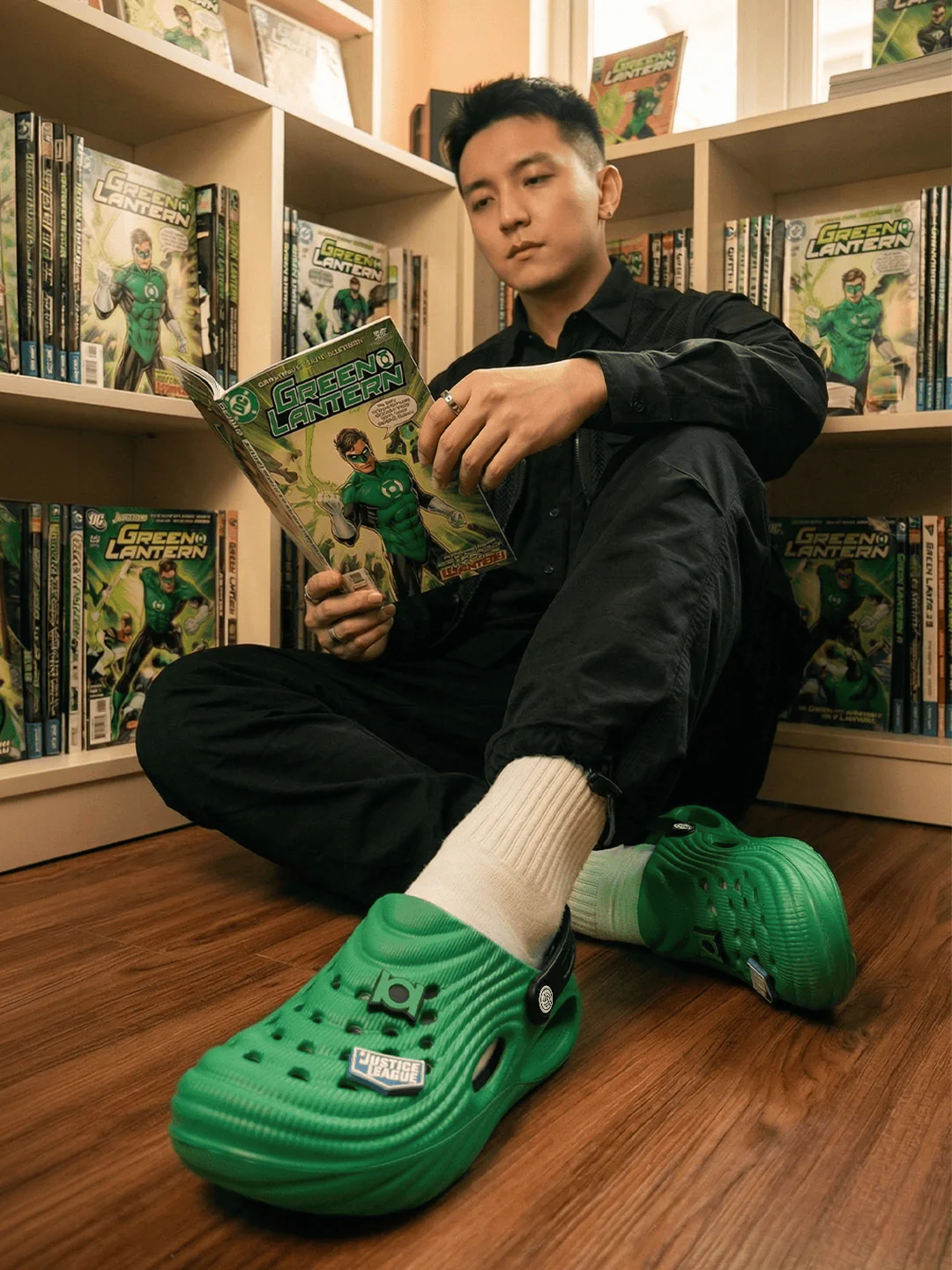 Justice League PowerGrip Clogs - Image 21