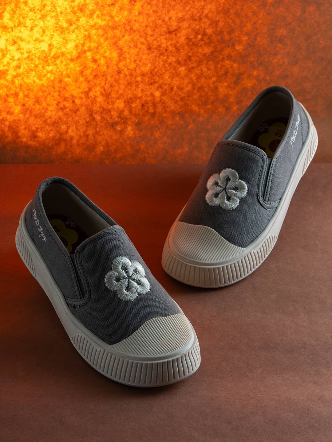 Bacca Bucci Kawaii Sakura Slip-On Sneakers - Image 7