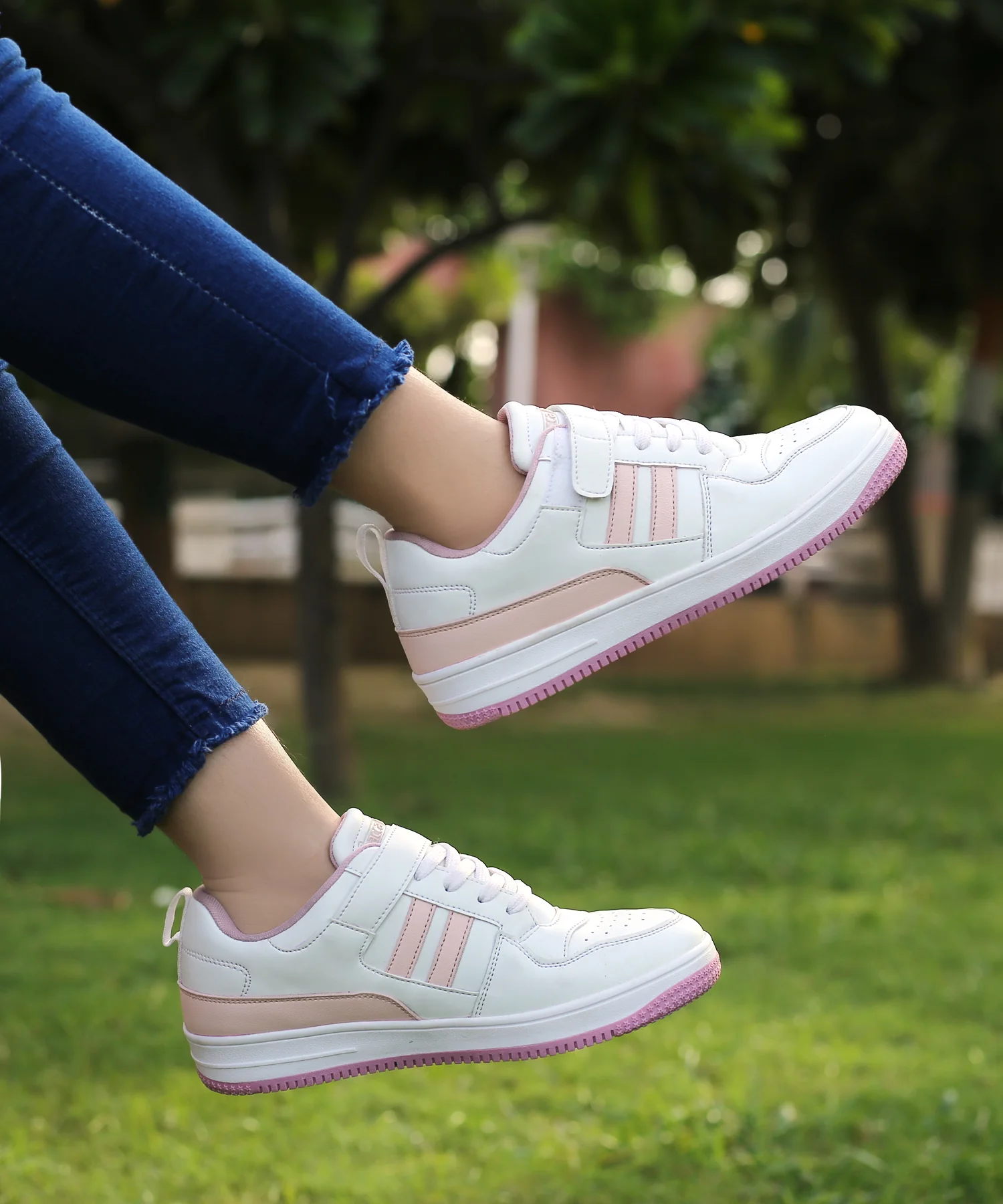 Bacca Bucci PHOENIX Low-Top Fashion Women's Sneakers with Hook & Loop Closure - Image 2
