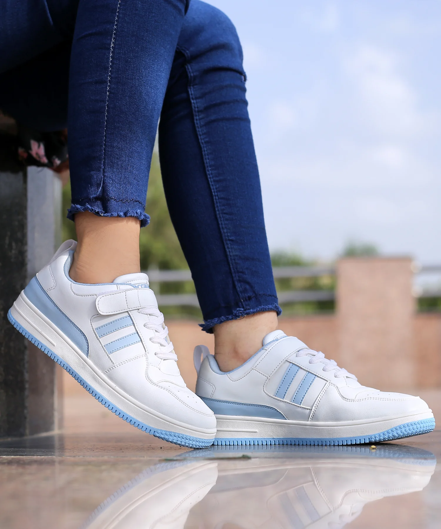 Bacca Bucci PHOENIX Low-Top Fashion Women's Sneakers with Hook & Loop Closure - Image 2