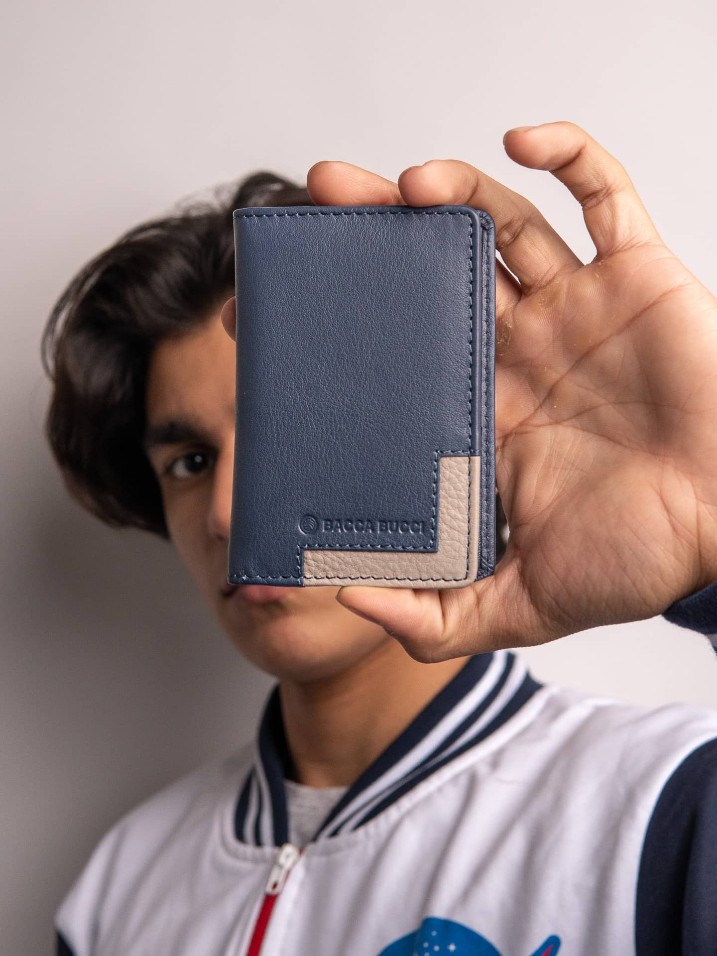 Bacca Bucci Pocket Pulse - Ultra-Sleek Bifold Leather Wallet for Teens & Gen Z - Image 3