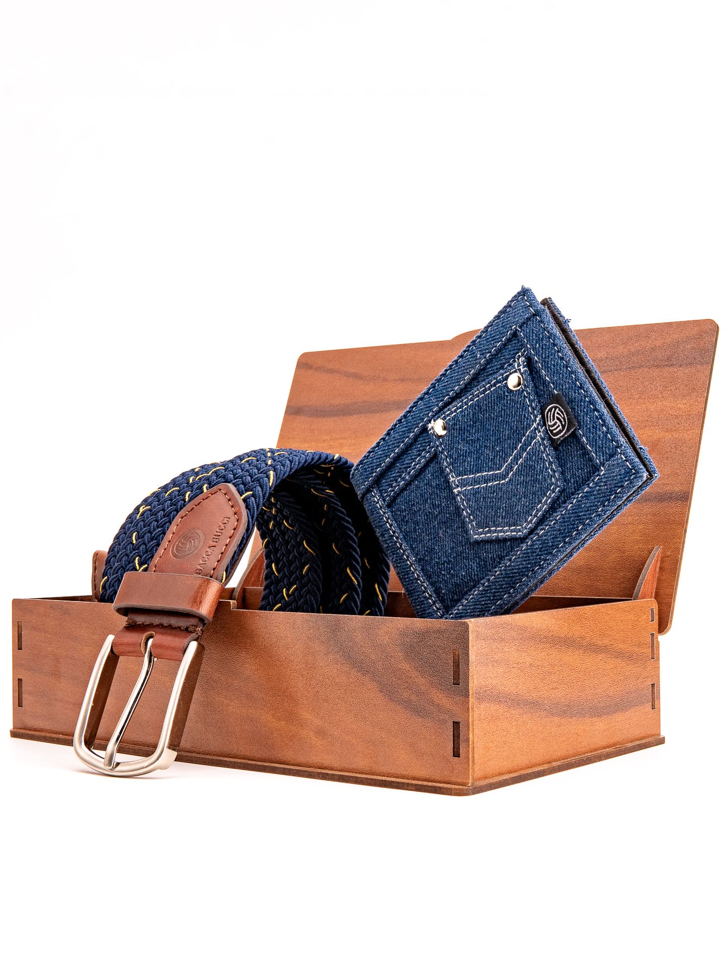Bacca Bucci Premium Gift Combo: Classic Wallet & Stylish Belt in Elegant Wooden Box - Image 4
