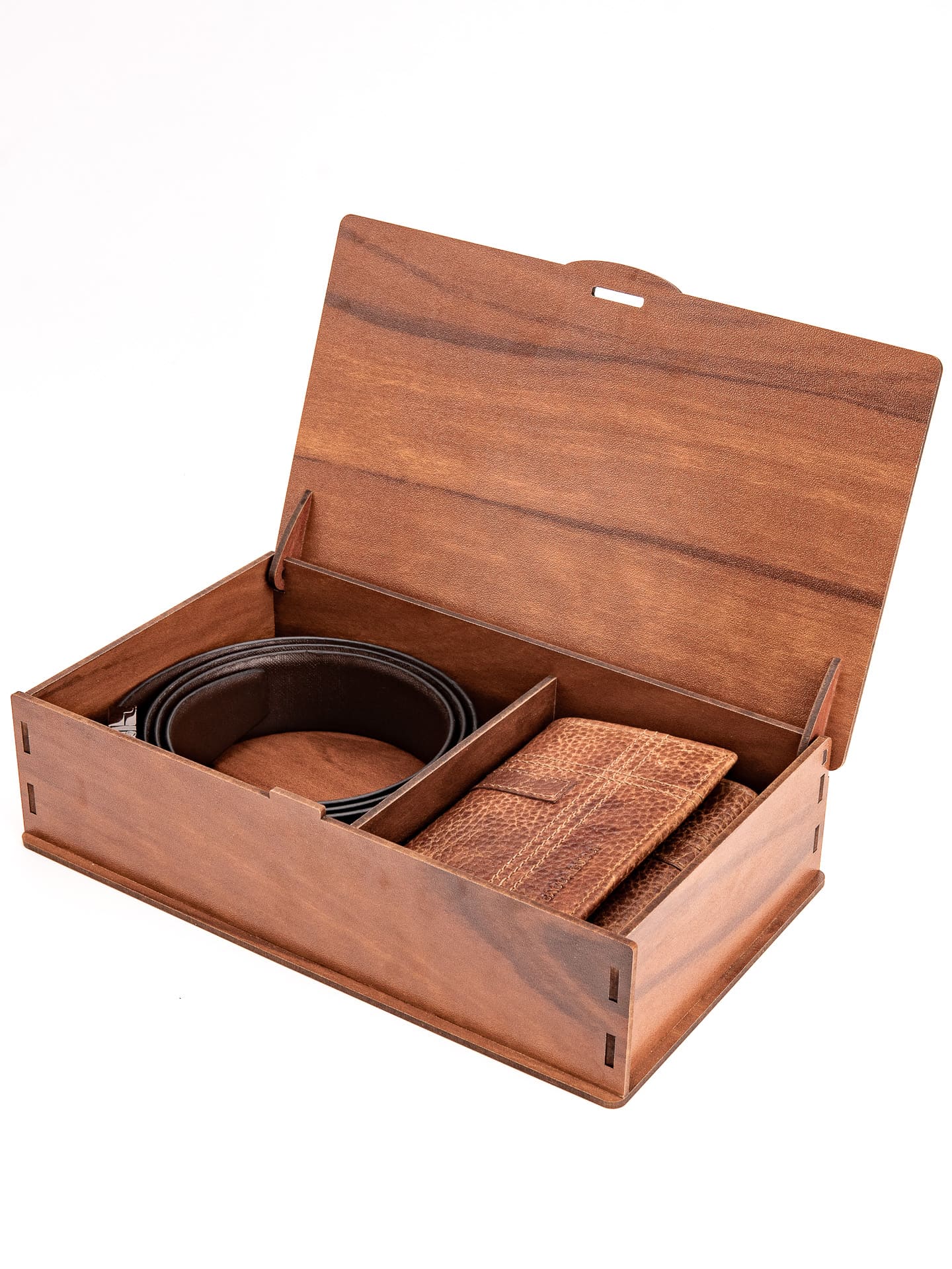 Bacca Bucci Premium Gift Combo: Classic Wallet & Stylish Belt in Elegant Wooden Box - Image 4