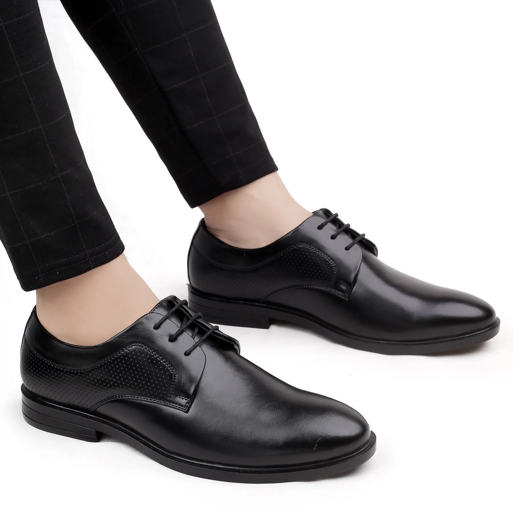 Bacca Bucci VANCOUVER Formal Shoes with Superior Comfort |  All Day Wear Office Or Party Lace-up Shoes - Image 3