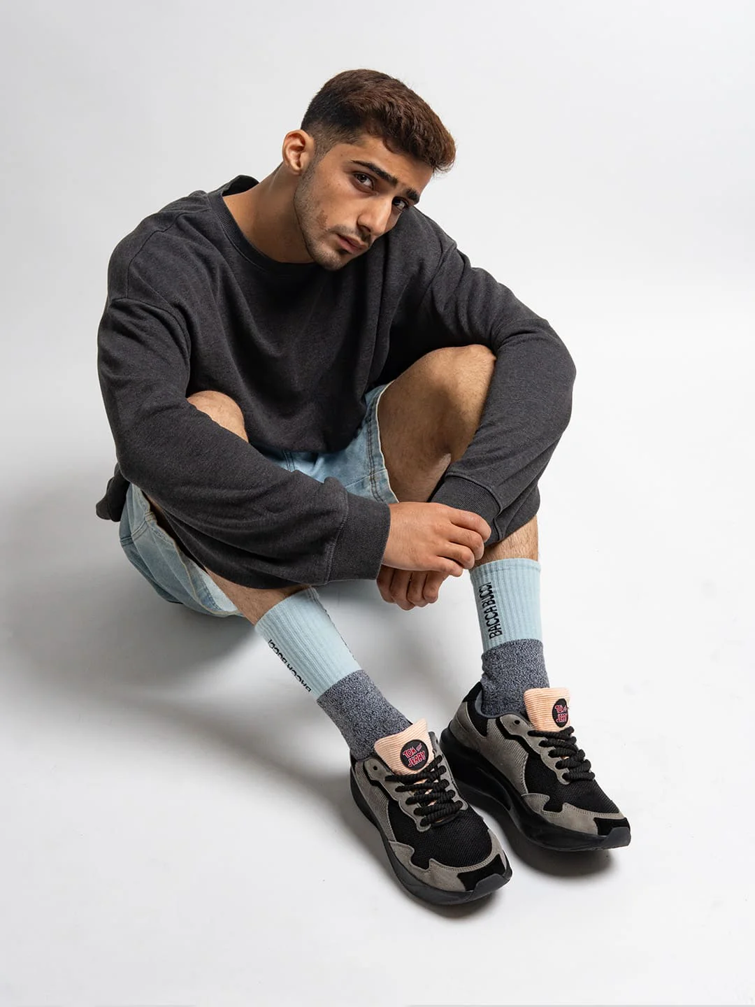 TOM - Stealth Moves | Tom & Jerry x Bacca Bucci Men’s Sneakers - Image 3